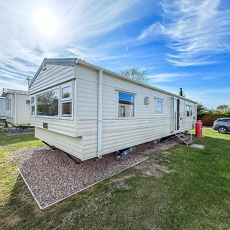 Lovely 6 Berth Caravan At Sunnydale Holiday Park Ref 35375S Louth  Kültér fotó