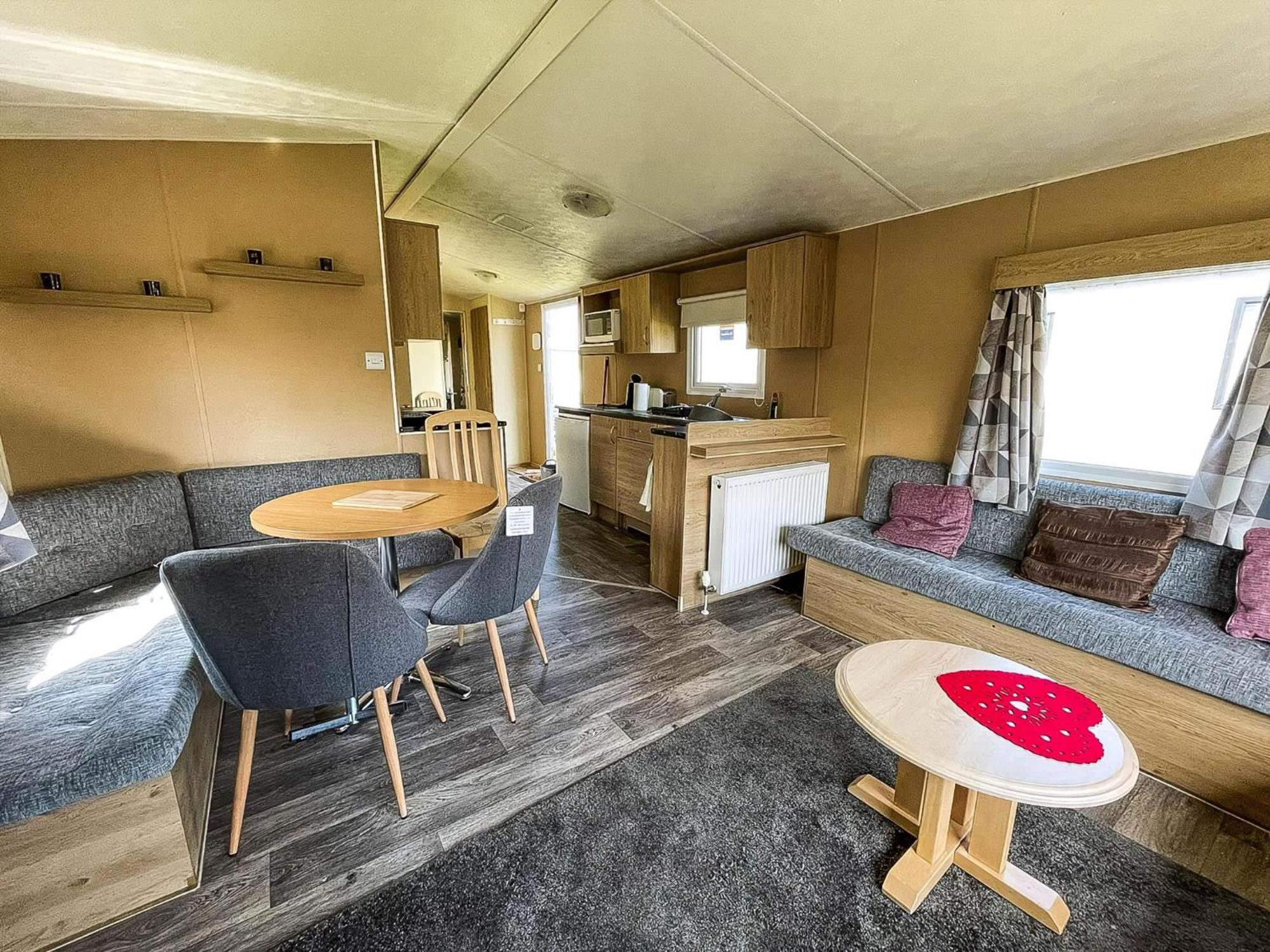 Lovely 6 Berth Caravan At Sunnydale Holiday Park Ref 35375S Louth  Kültér fotó